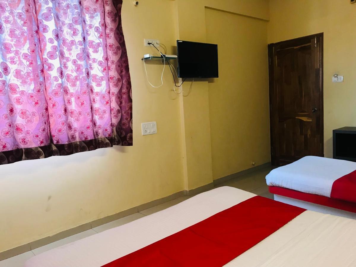 Staymaker Prakash International Gonikoppal Extérieur photo
