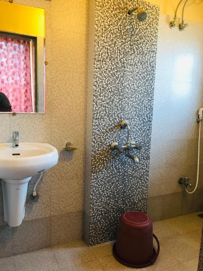 Staymaker Prakash International Gonikoppal Extérieur photo