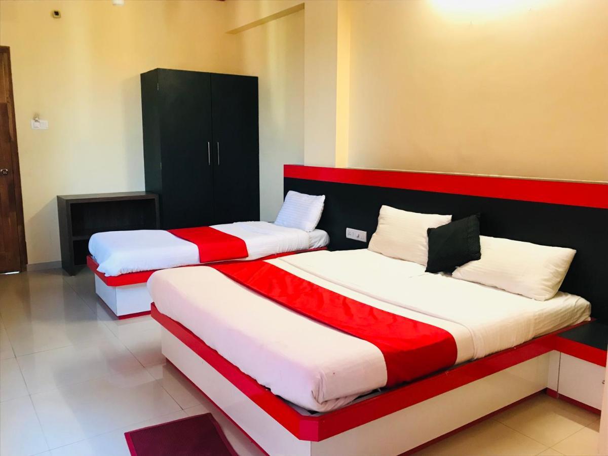 Staymaker Prakash International Gonikoppal Extérieur photo
