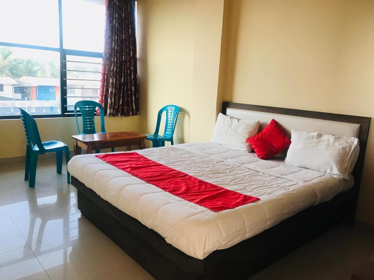 Staymaker Prakash International Gonikoppal Extérieur photo